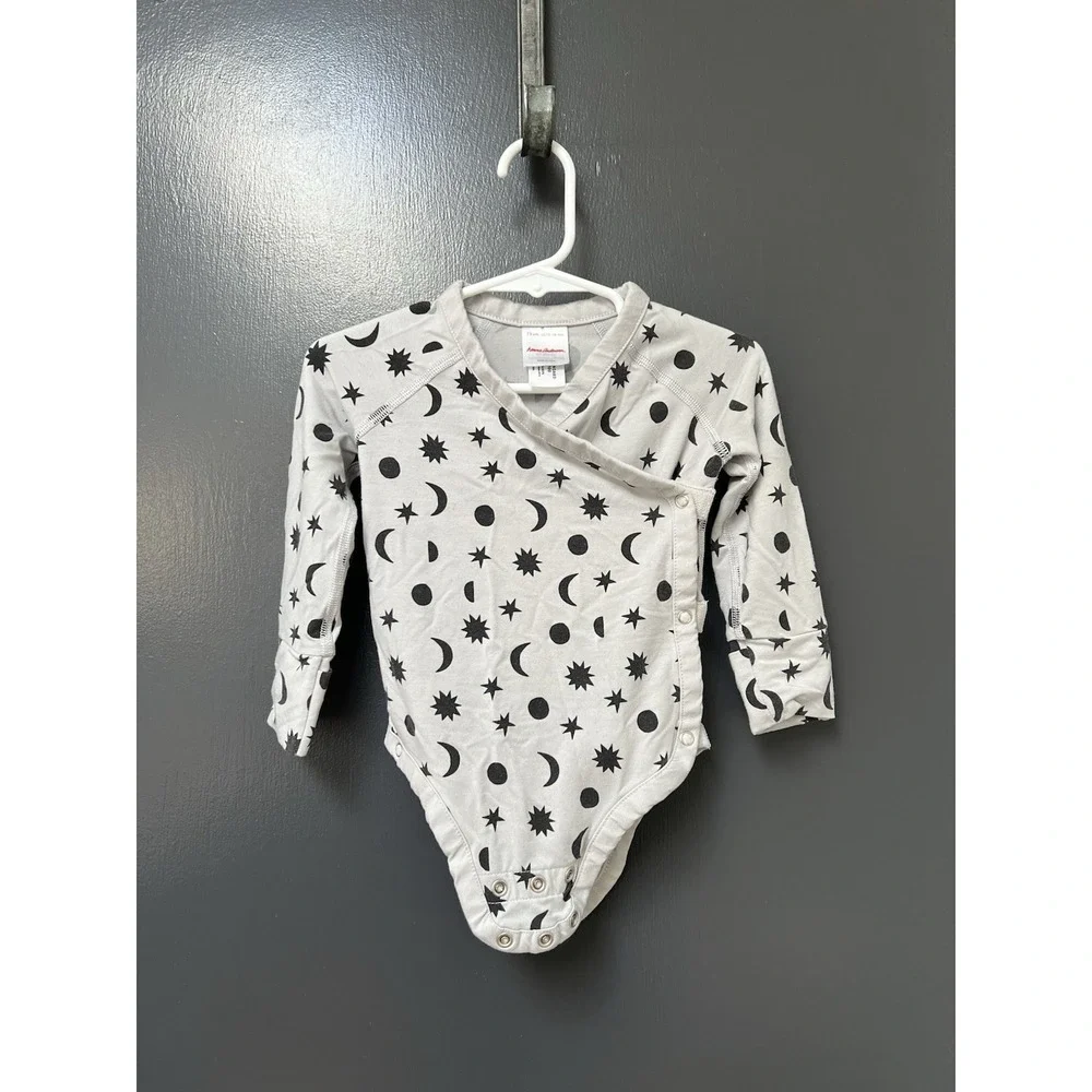 Hanna Andersson Sz 12-18M Stars Moons Outer Space Print One Piece Gray